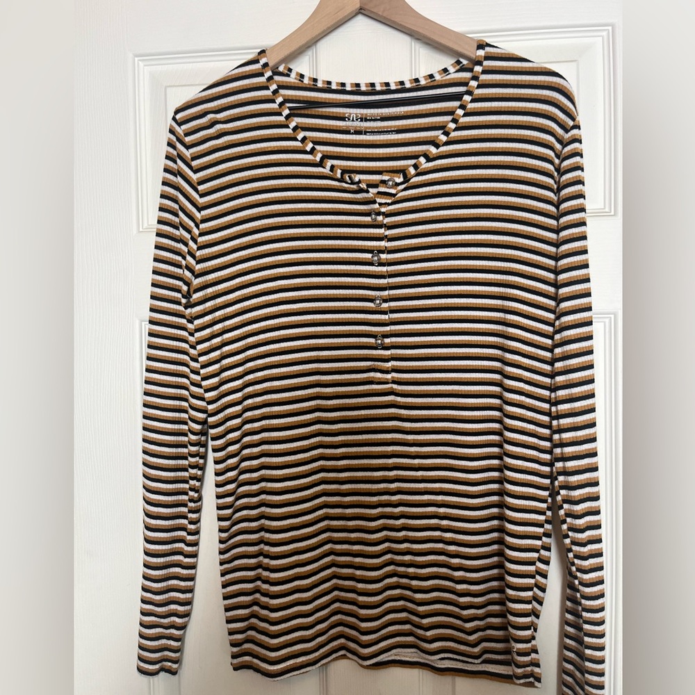 Albion long sleeve top